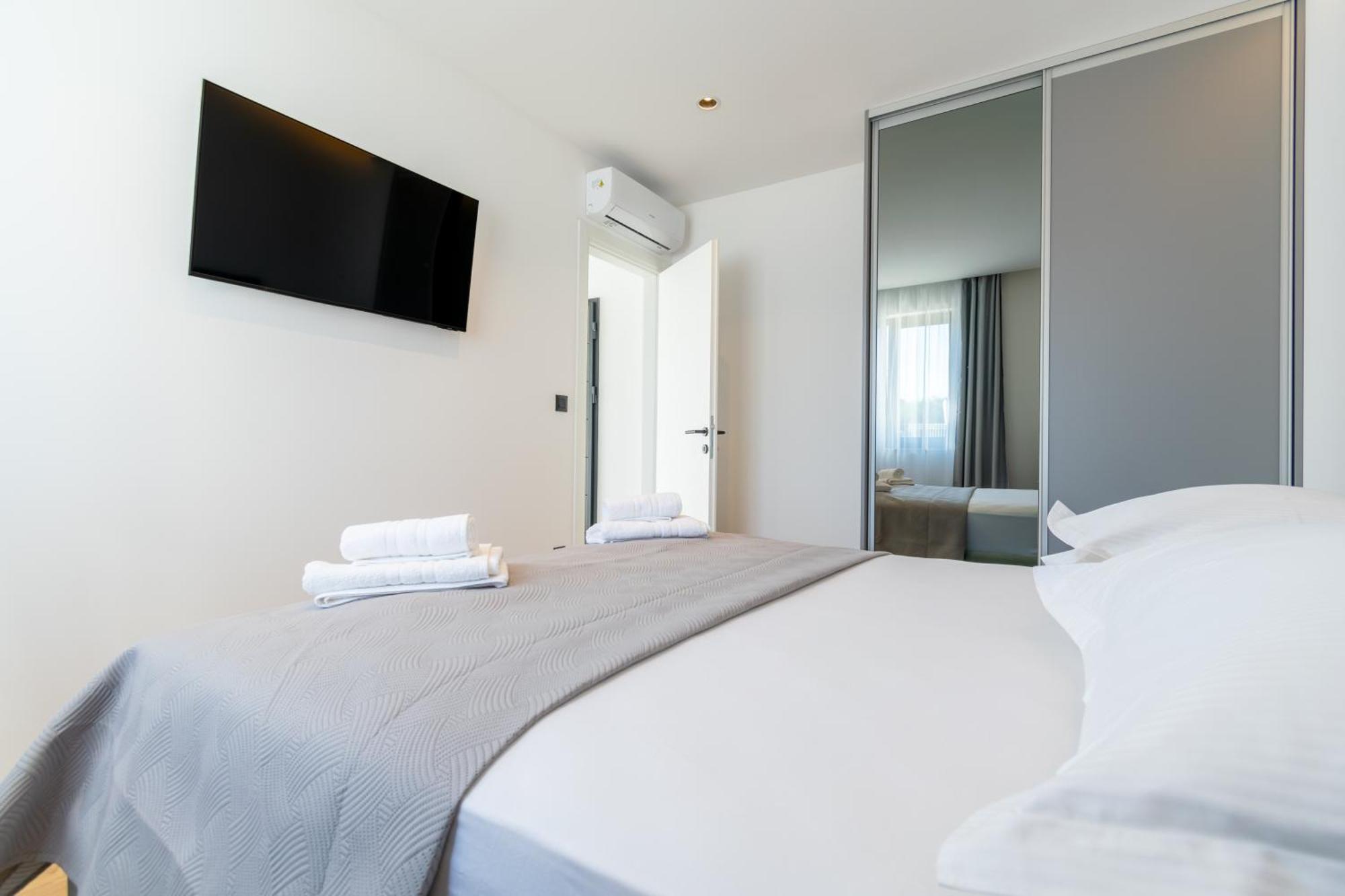 Apartmani Pino 1 Baska Voda Bagian luar foto