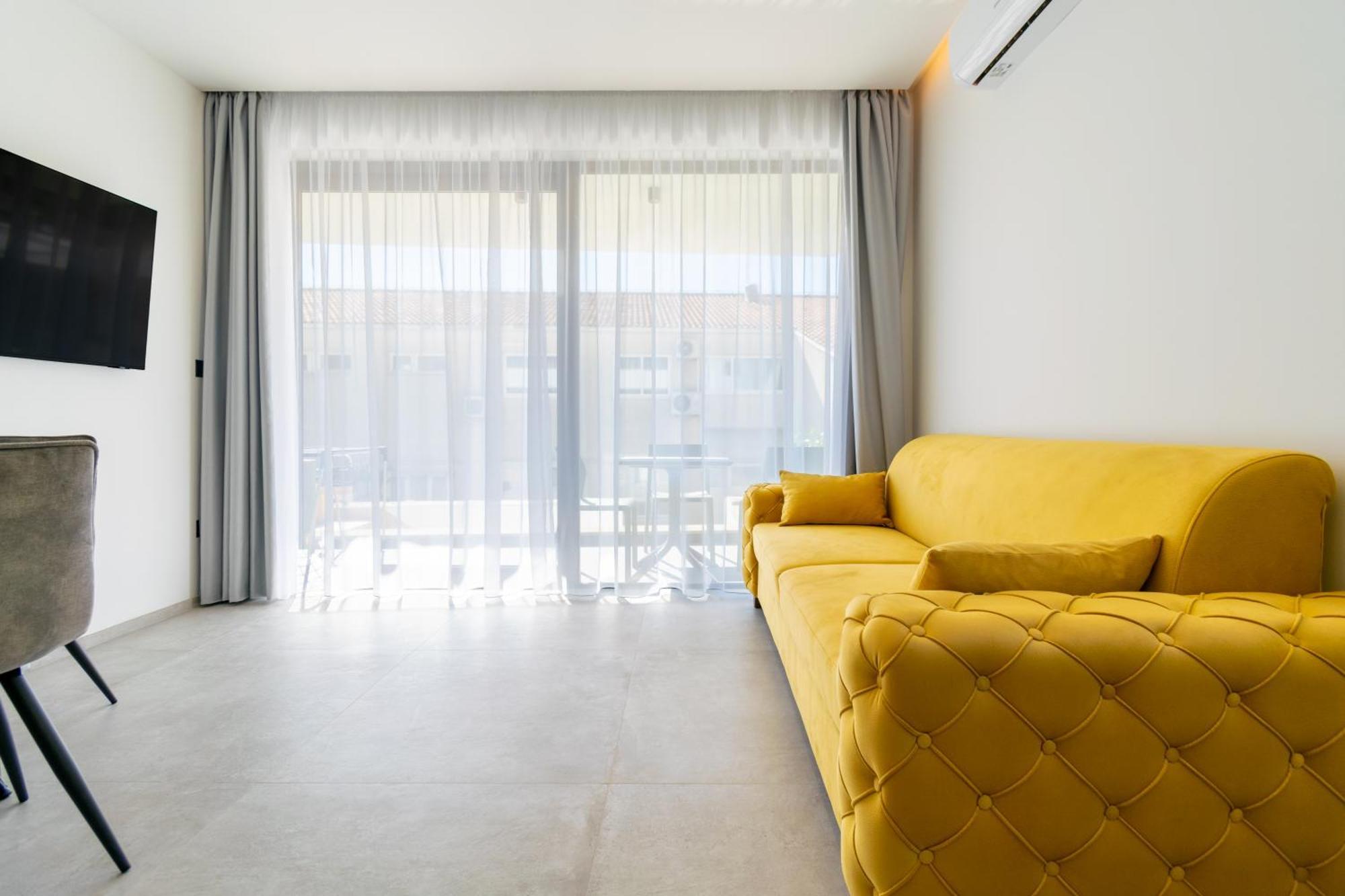 Apartmani Pino 1 Baska Voda Bagian luar foto
